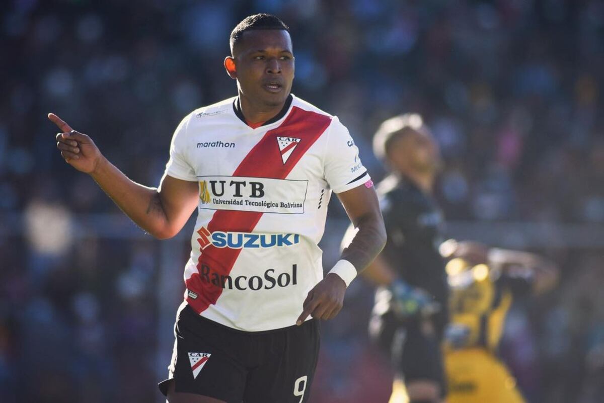 Con un golazo de Jair Catuy Always Ready empata ante Bolivar en el fútbol boliviano. Video