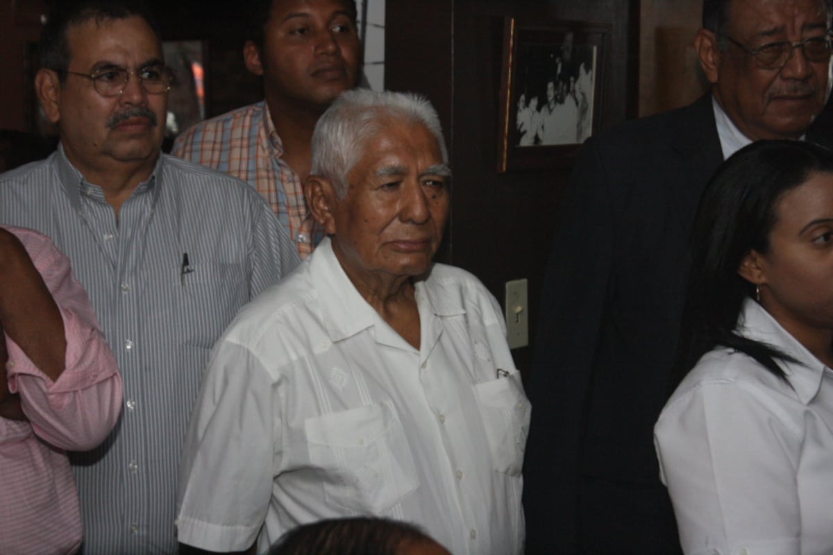 El fotógrafo que tomó una de las icónicas foto del 9 de Enero pide ser panameño