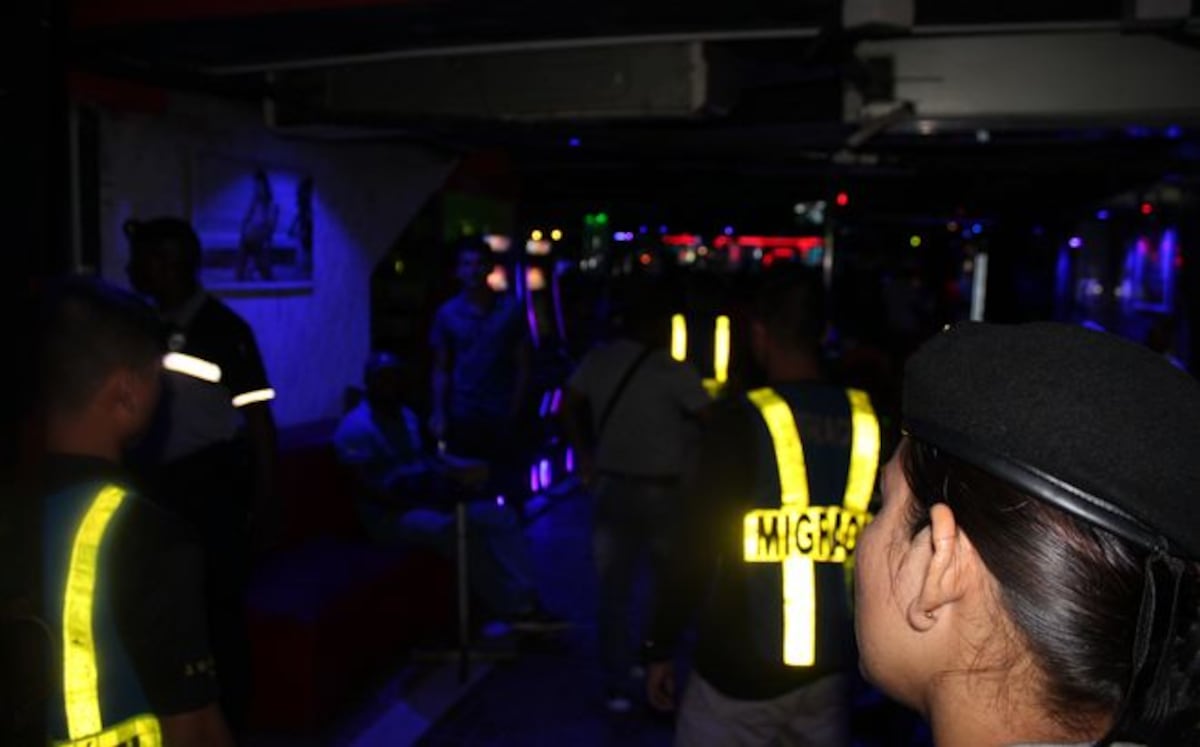 Migración retiene más de 450 extranjeros en operativos en Panamá