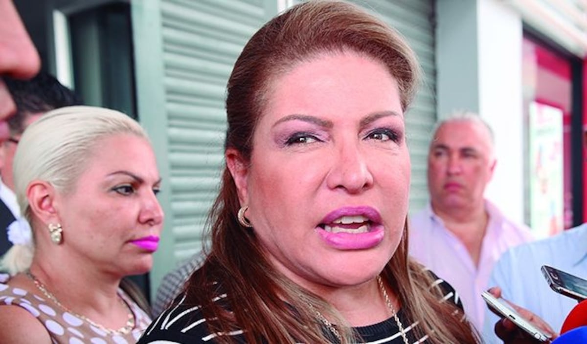 Va por fuera. Exministra Alma Cortés se va del CD, salta al partido Alianza