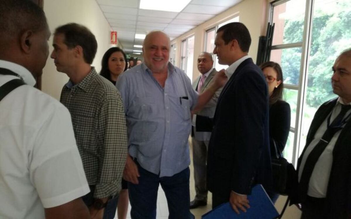 Inicia audiencia por caso de préstamo de la Caja de Ahorros | Video