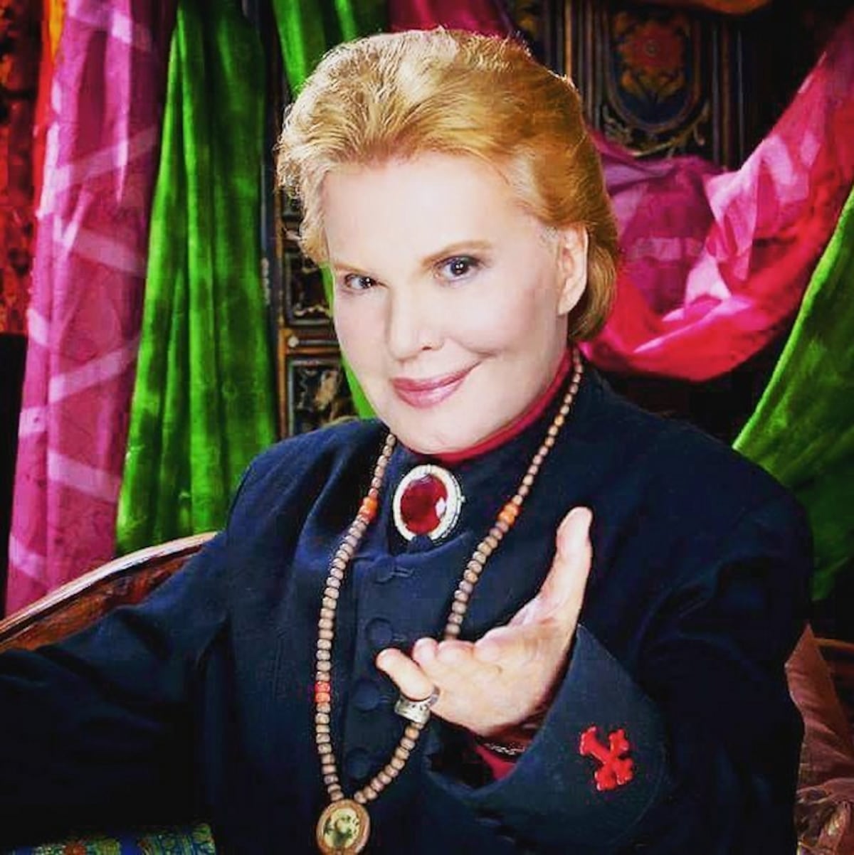 ¿Recuerdas a Walter Mercado? Así luce el famoso astrólogo a sus 87 años