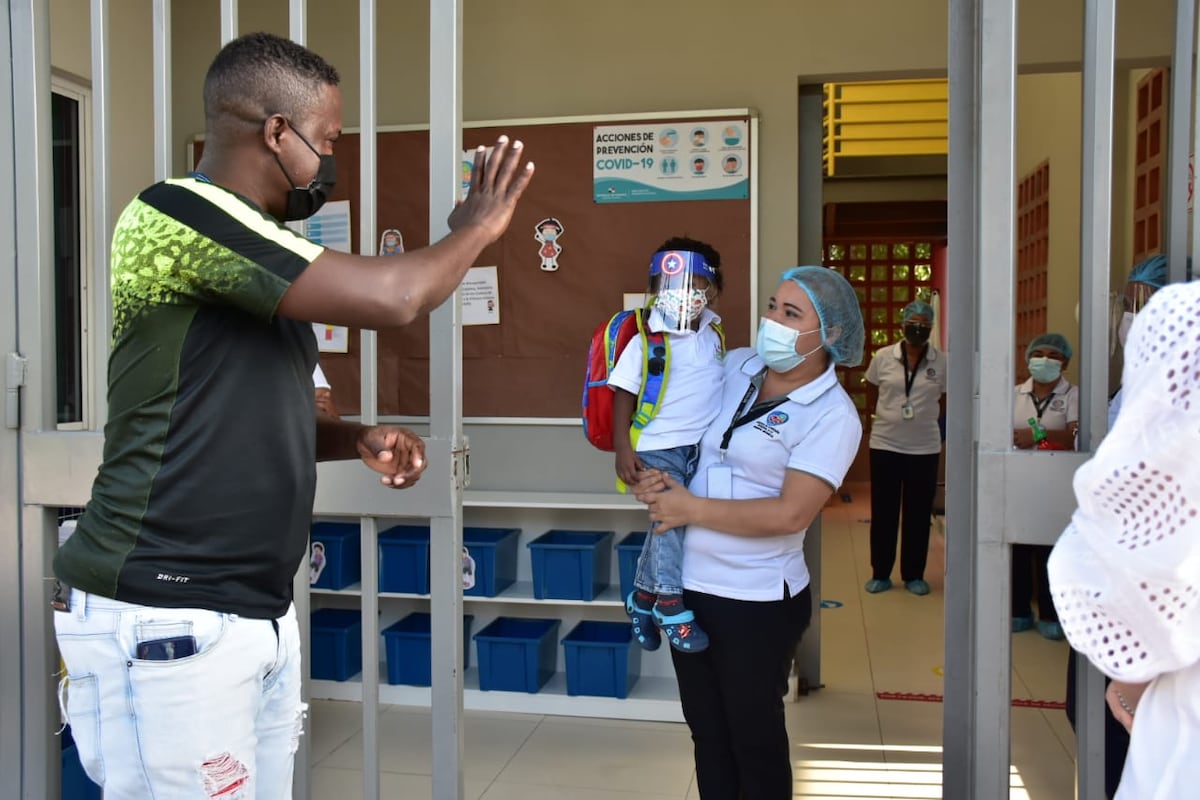 Mides entrega certificación para la reapertura de CAIPI