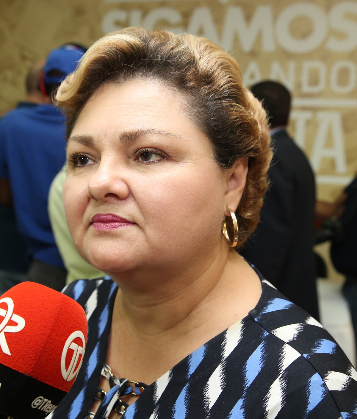 Reconocida periodista involucrada. Denuncian posible pago de doble salario en el MIDA 