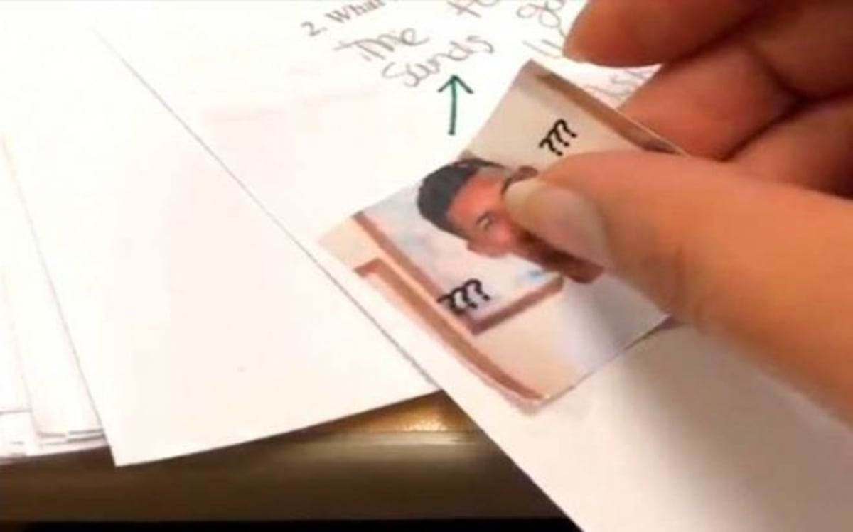 Maestra califica las tareas de sus alumnos con memes