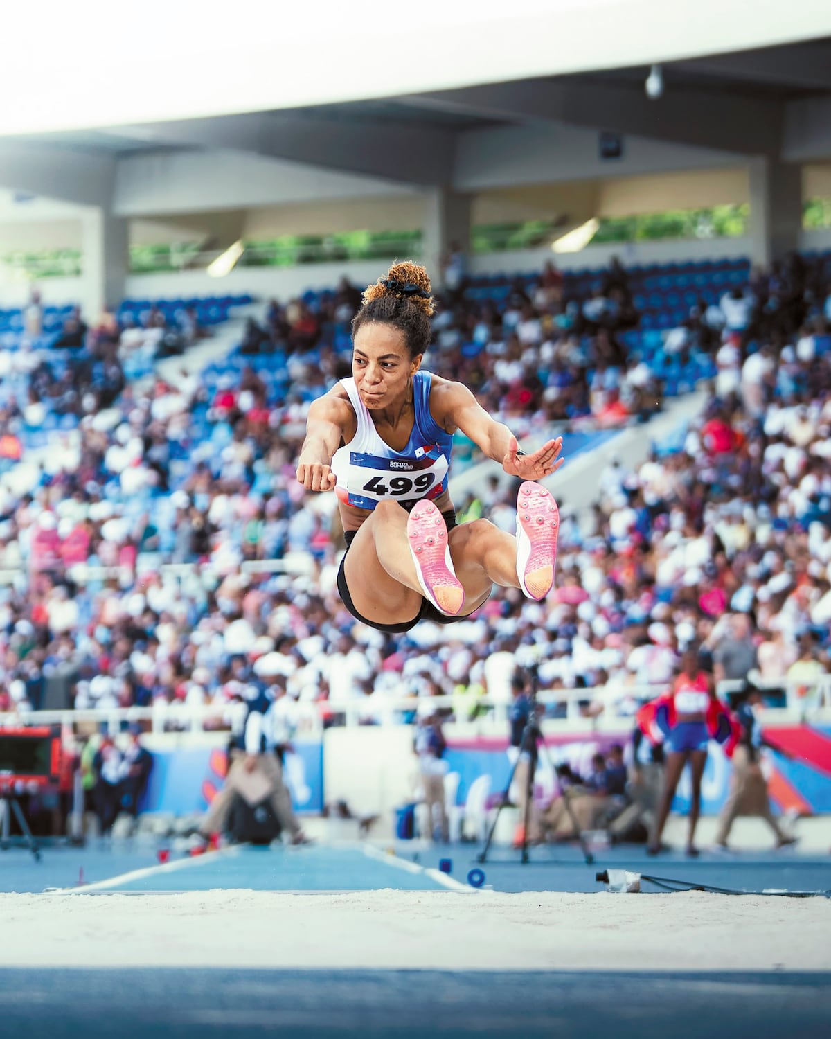 ¡Que salto! Nathalee Aranda rompe récord y se cuelga el oro