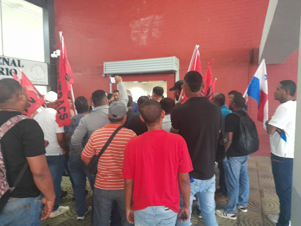 Juez imputa a dirigentes del Suntracs por blanqueo y delitos financieros