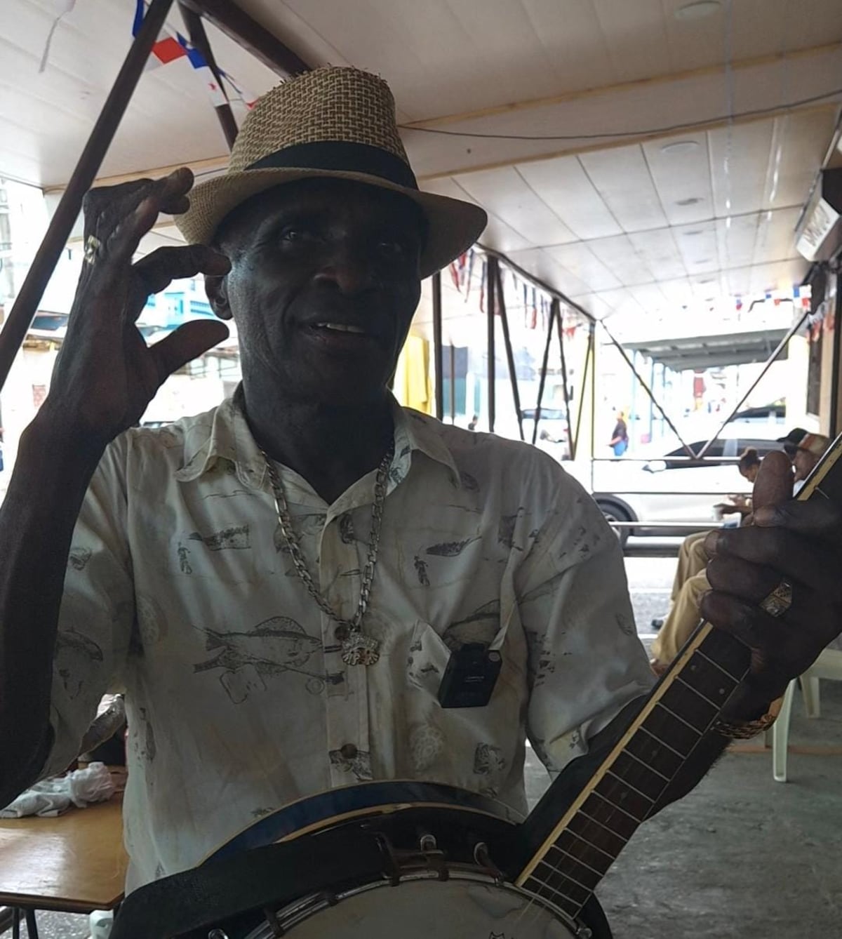 ‘Colón no era así, era mejor que Chiriquí’: el grito del pregonero que pide rescate para su provincia