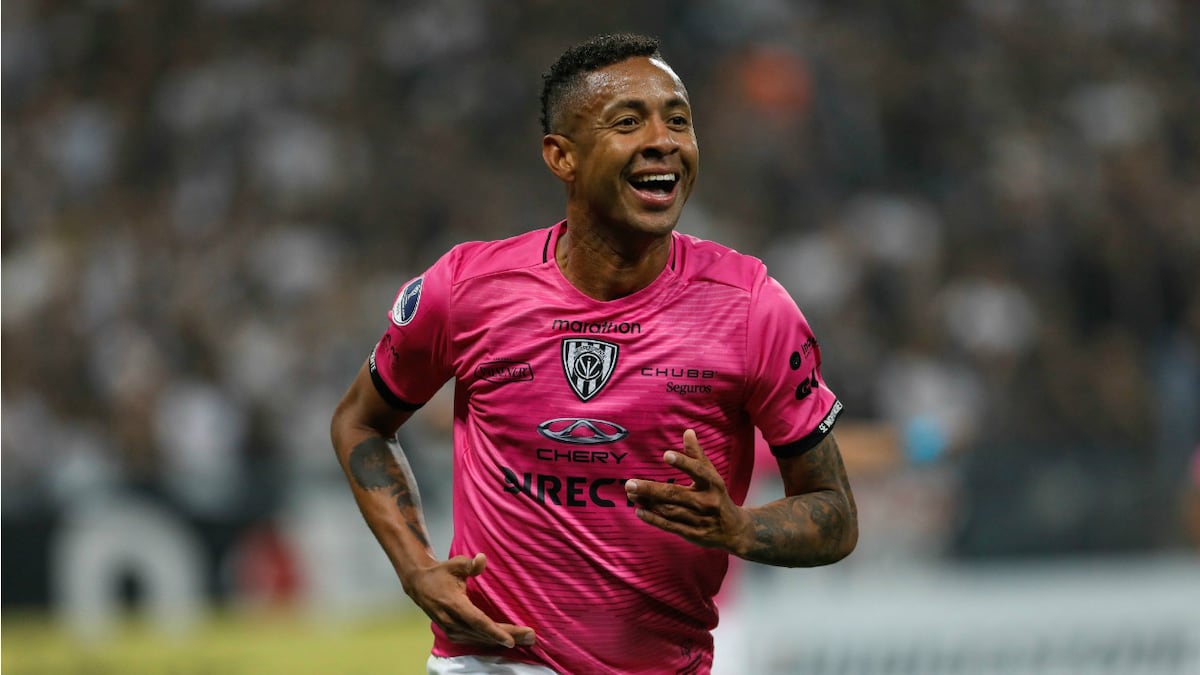 Ya está aclarado el futuro del delantero panameño Gabriel Torres