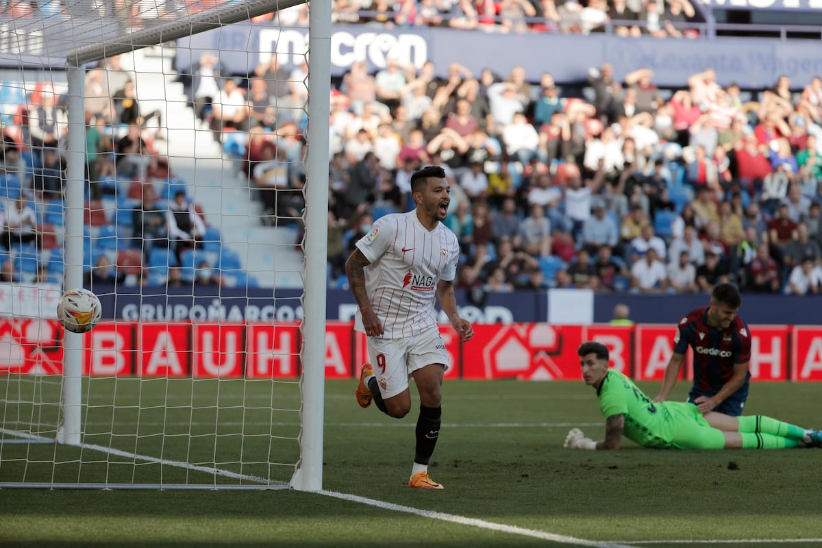 LaLiga: El Sevilla más cerca de la Champions y el Levante del descenso