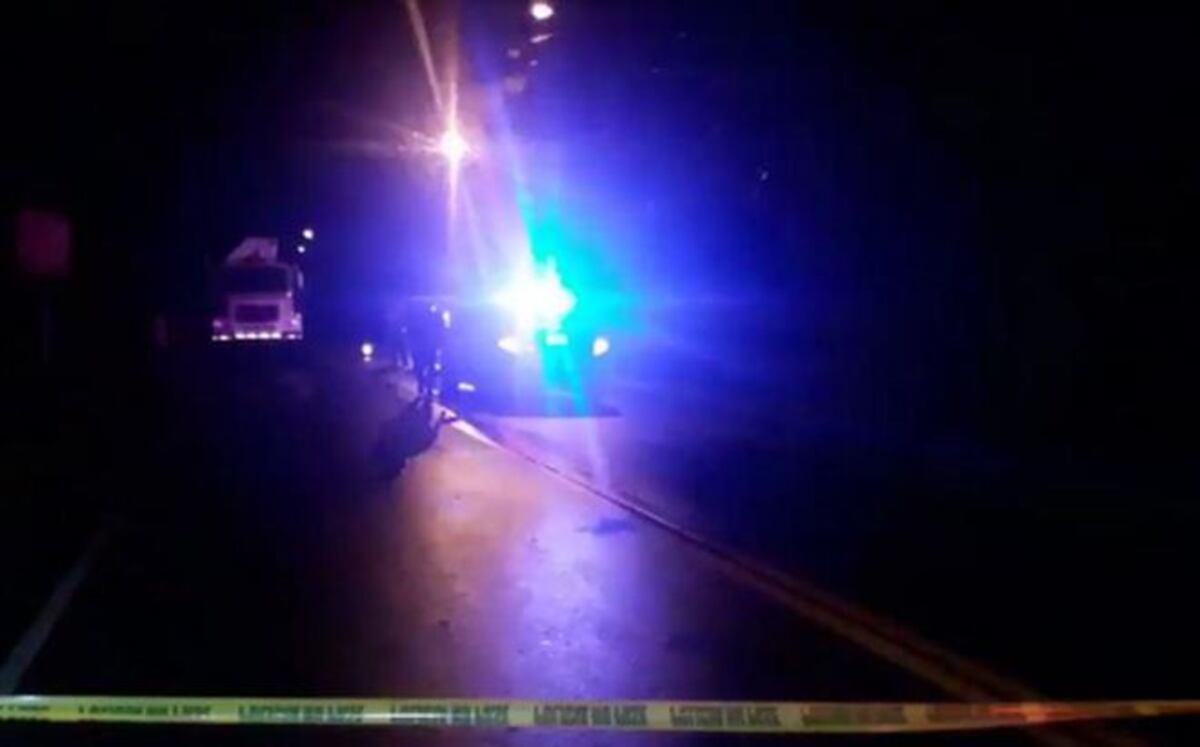 LO ÚLTIMO| Motorizado muere al colisionar con un camión articulado en Dolega 