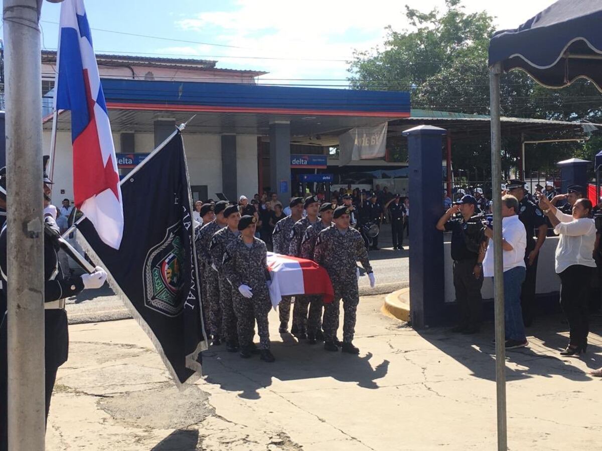 Dan último adiós a lince que murió en accidente de tránsito en Las Tablas