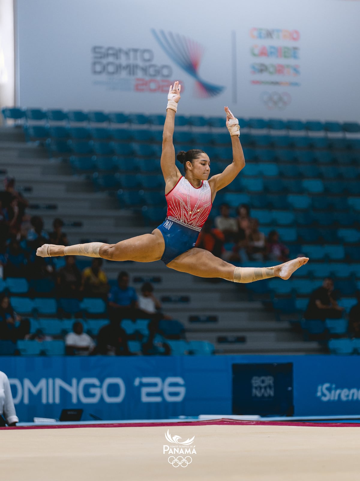 Panamá sube al podio en gimnasia artística femenina