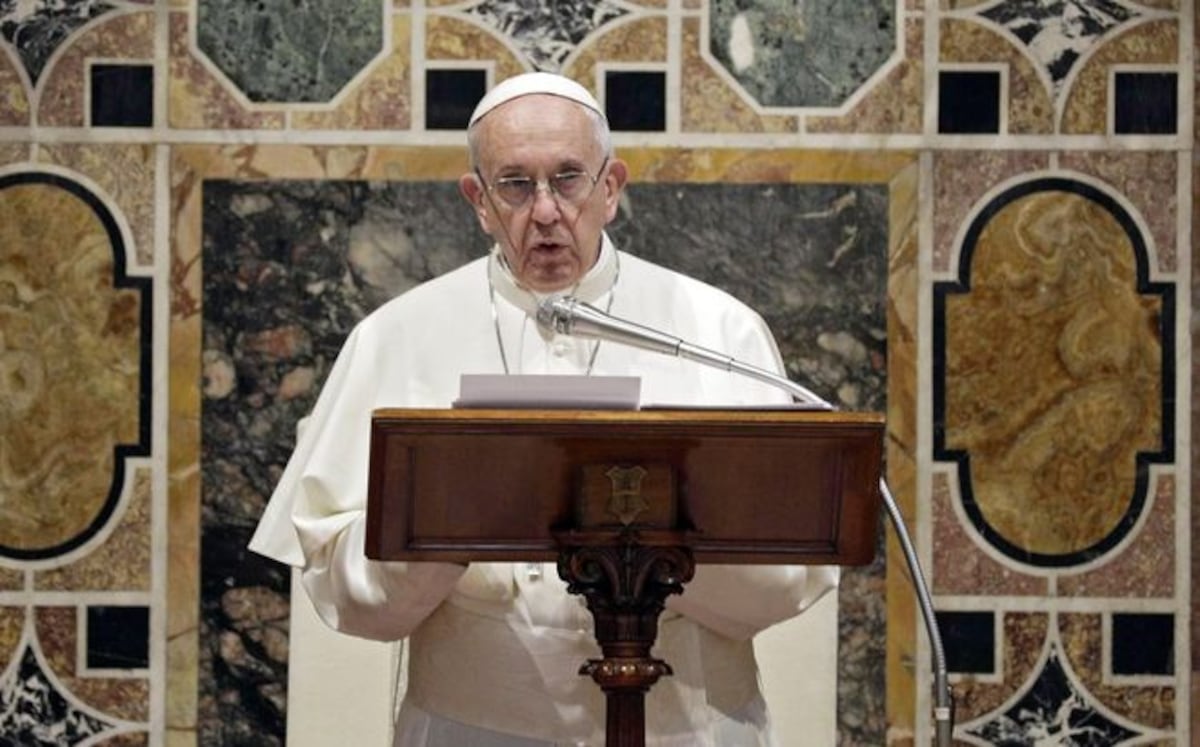 ¡QUEMAN IGLESIA! Antes de la llegada del papa en Chile le mandan fuerte mensaje