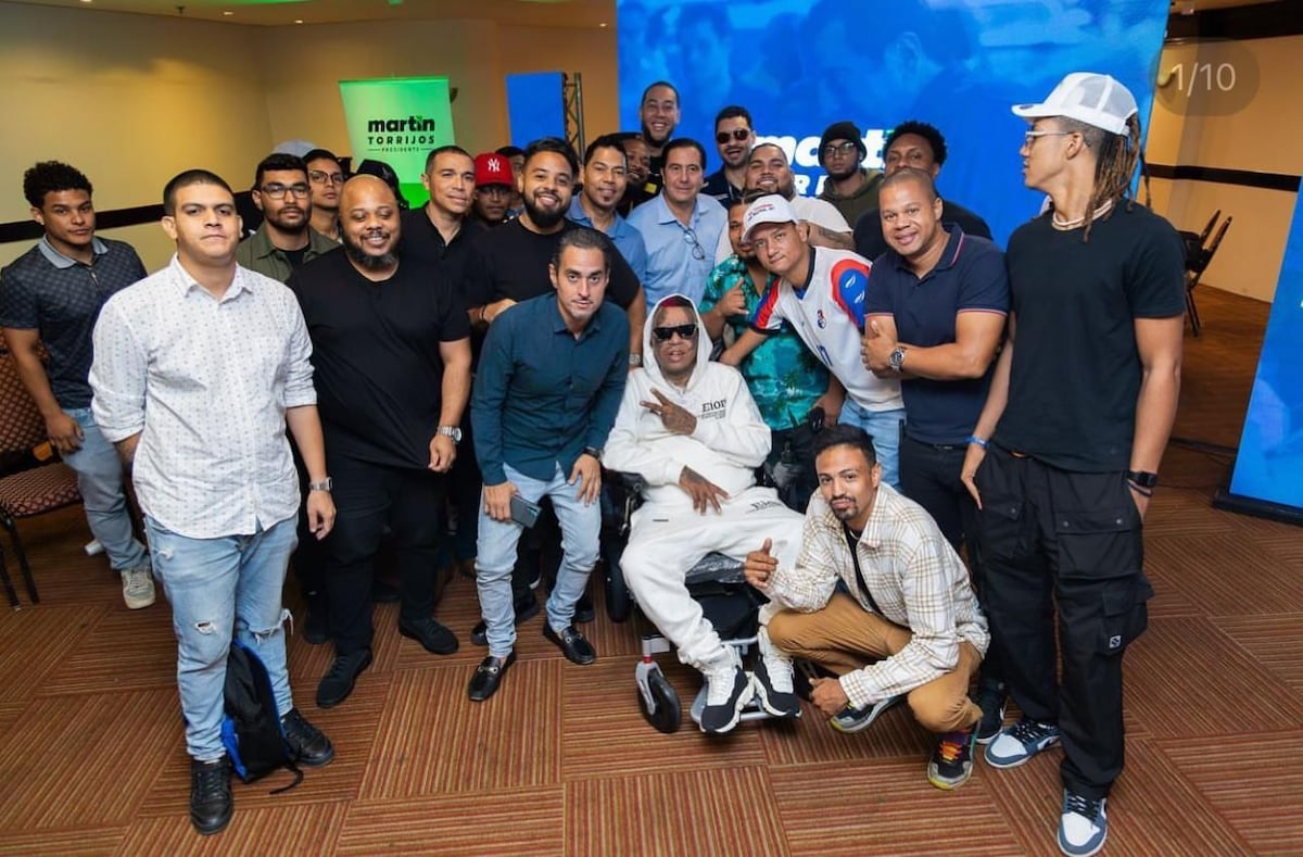 Japanese y otros artistas se reúnen con Martín Torrijos para hablar de los desafíos que enfrentan como la jubilación o seguridad social