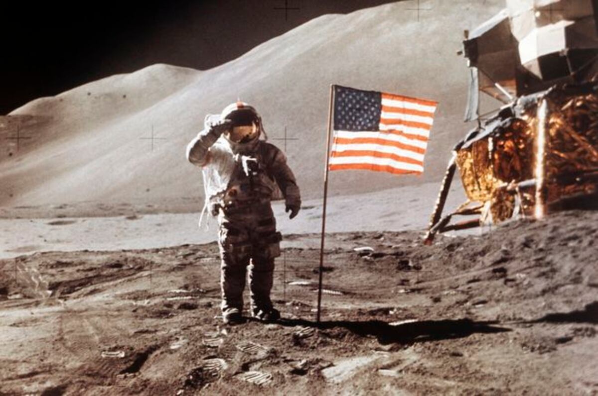 Donald Trump anuncia el regreso del hombre a la Luna para el 2024