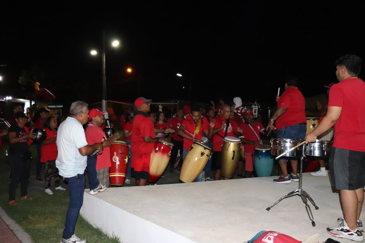 ‘Alegría y sazón’ Traen la comparsa los Puros de Barrio Balboa para el carnaval