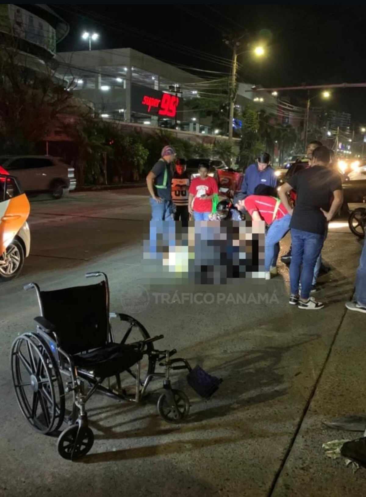 Camioneta arrolla a hombre con discapacidad en Tumba Muerto