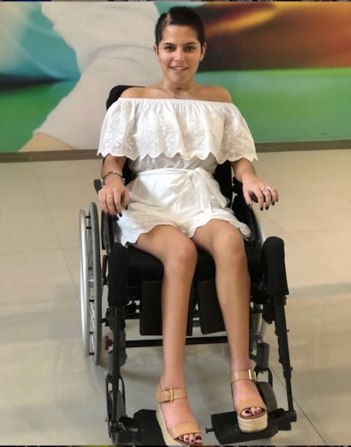 Chica sobreviviente del accidente en que un auto cayó de un edificio en Costa del Este, revela una carta