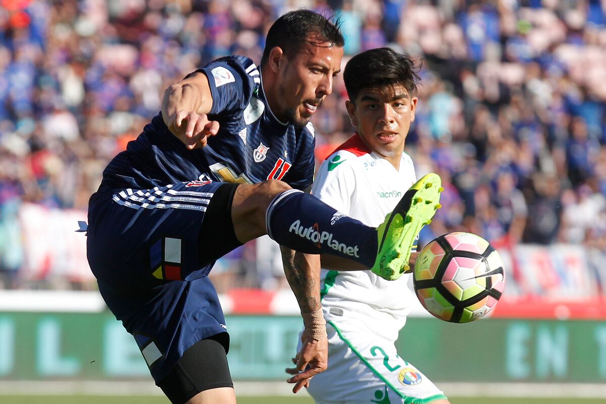 Torres tiene quién lo defienda en la plantilla de la 'U'