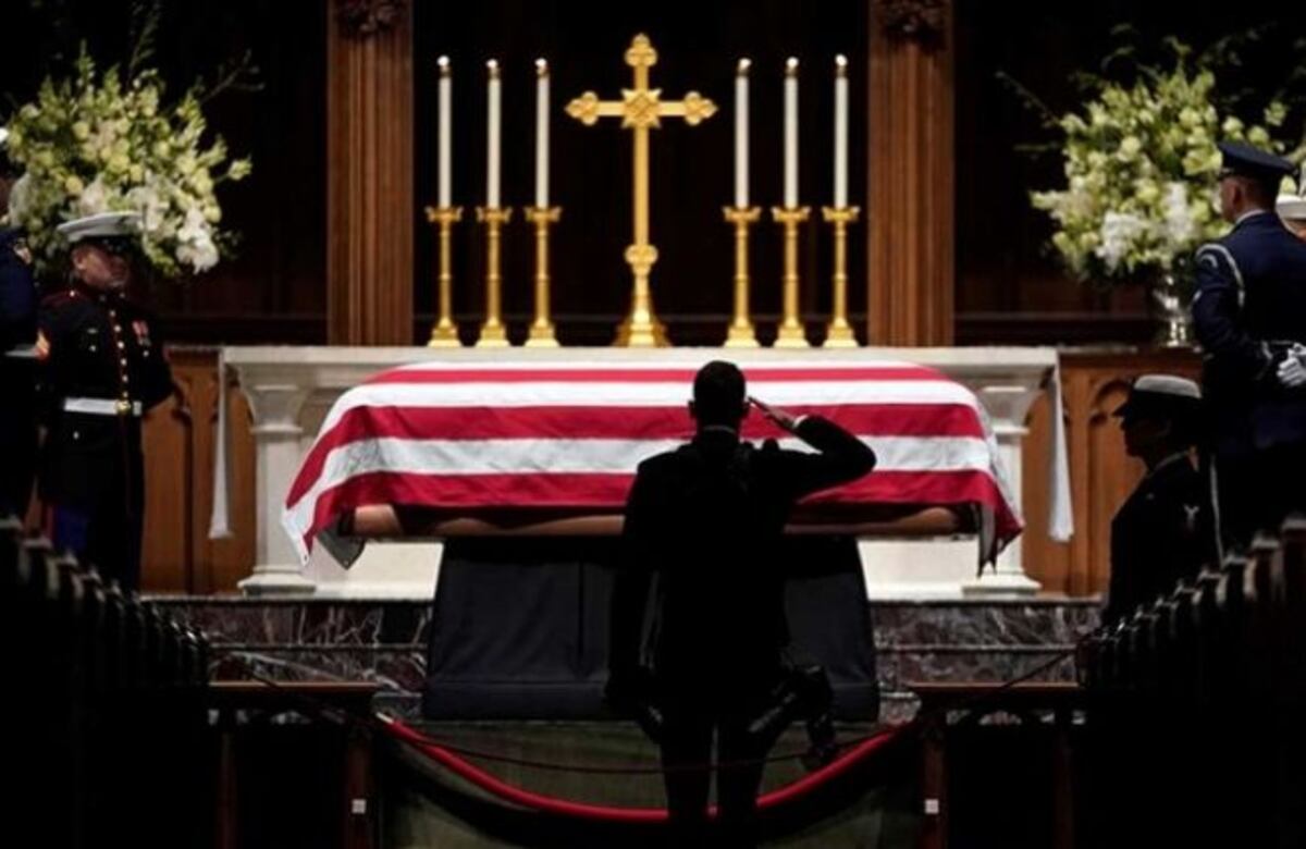 George H. W. Bush llega a Texas para su último descanso