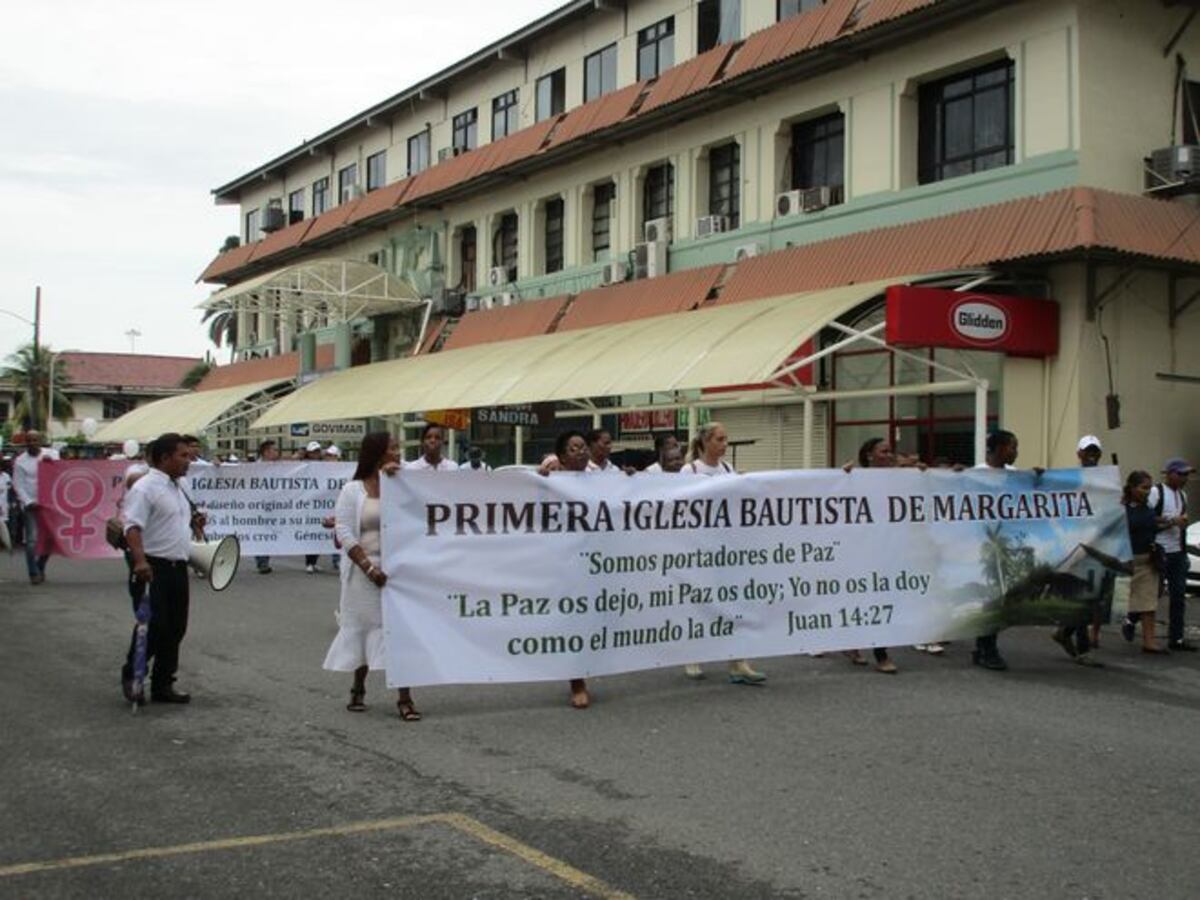 CERO VIOLENCIA. Todo un éxito terminó marcha de la paz en Colón 