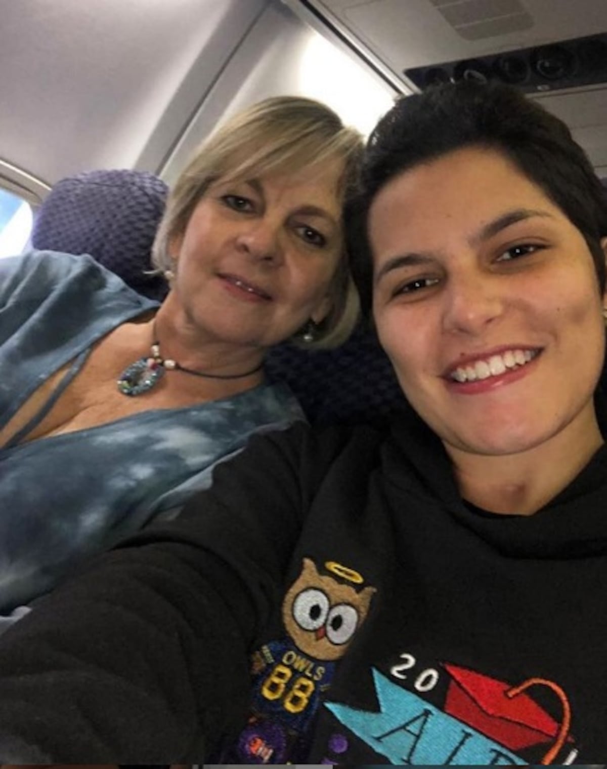 Chica sobreviviente del accidente en que un auto cayó de un edificio en Costa del Este, revela una carta