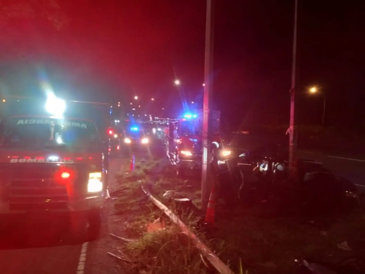 Violento impacto: fuerte choque deja dos muertos en la autopista Arraiján–La Chorrera + VIDEOS