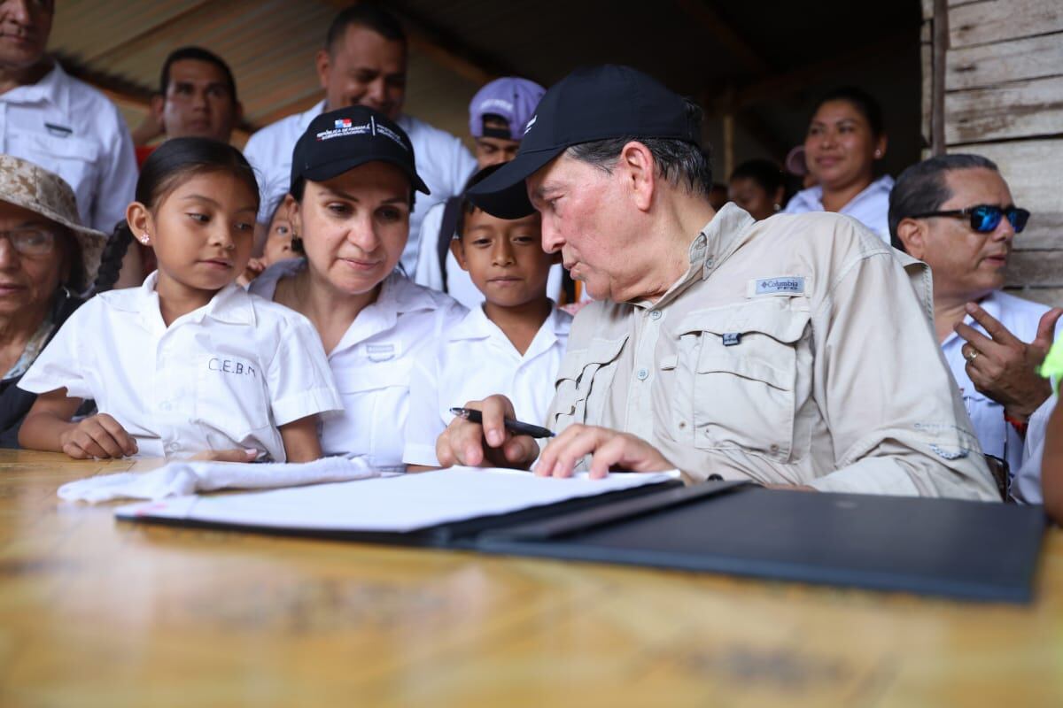 El Presidente sancionó la Ley 5 del programa ‘Estudiar sin hambre’