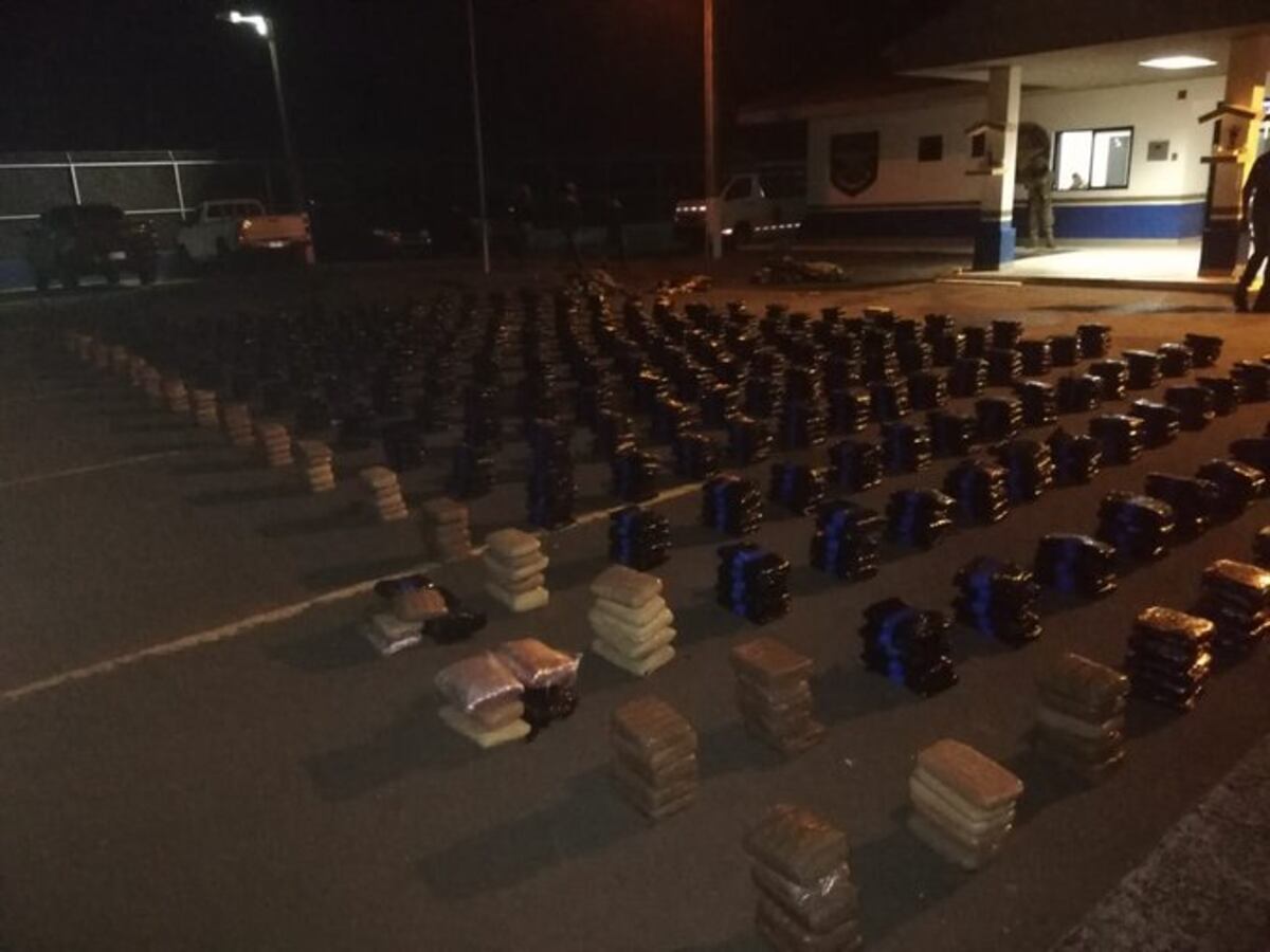 Más de mil paquetes de droga son decomisados en Punta Mala de Los Santos