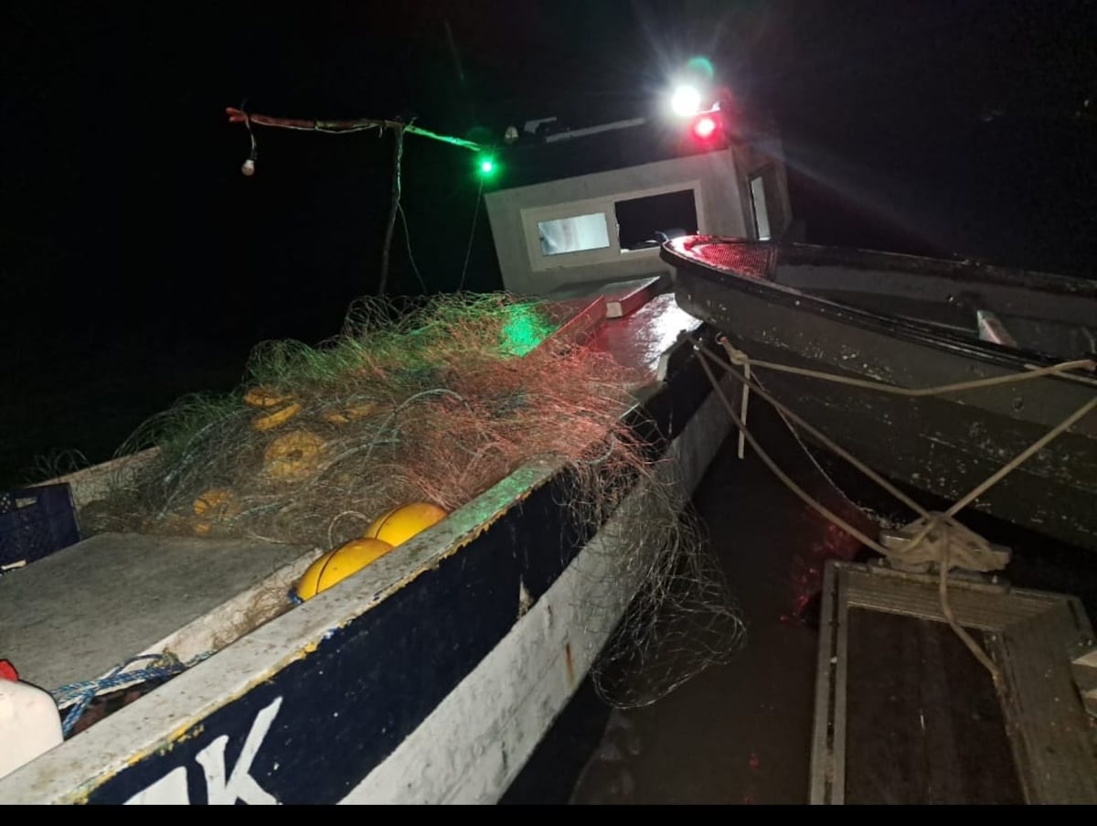 Dos panameños y un colombiano detenidos con cargamento sospechoso en costas del Darién +VIDEO
