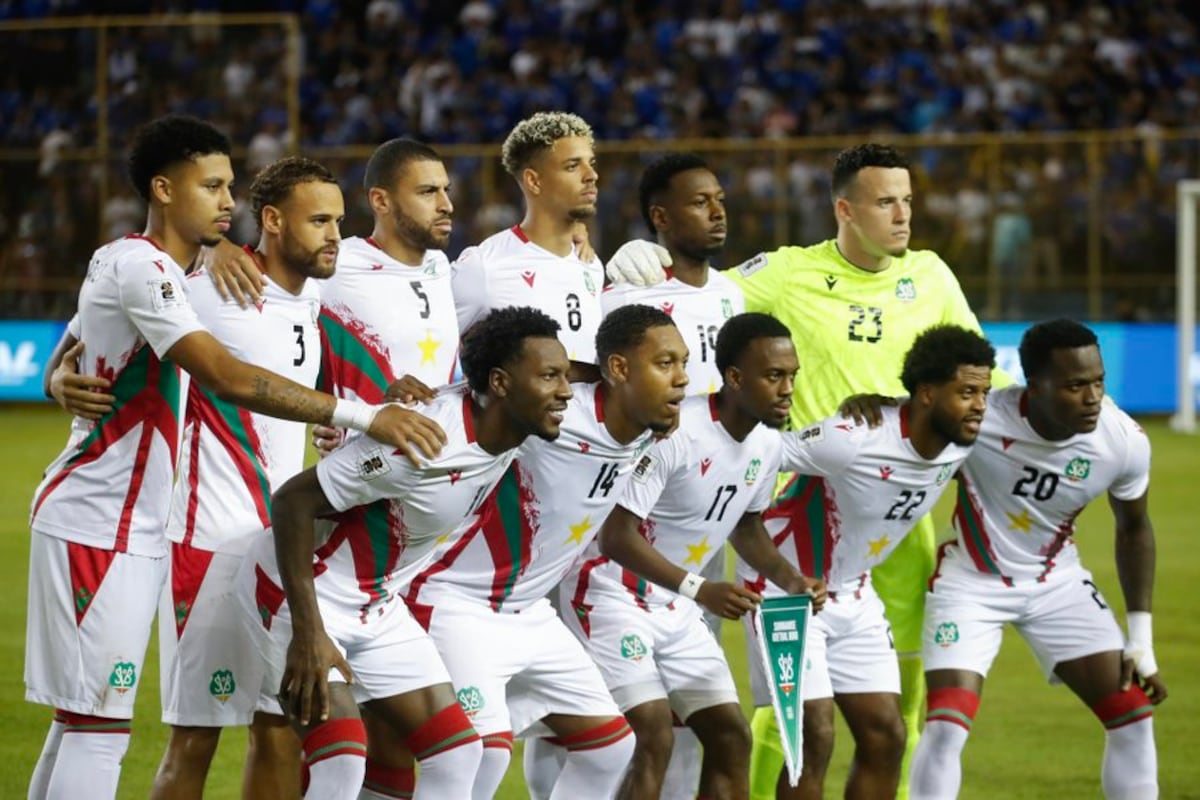 Surinam en crisis: congelan cuentas, pierden DT y FIFA amenaza con sacarles del repechaje al Mundial 2026