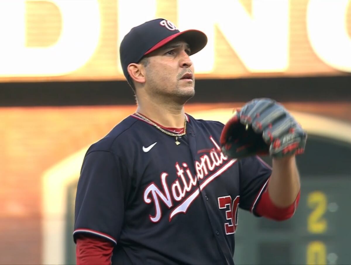 Panameño Espino busca extender su dominio sobre los Mets