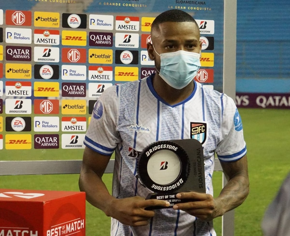 Panameño Alfredo Stephens Jugador Más Valioso en la Copa Sudamericana