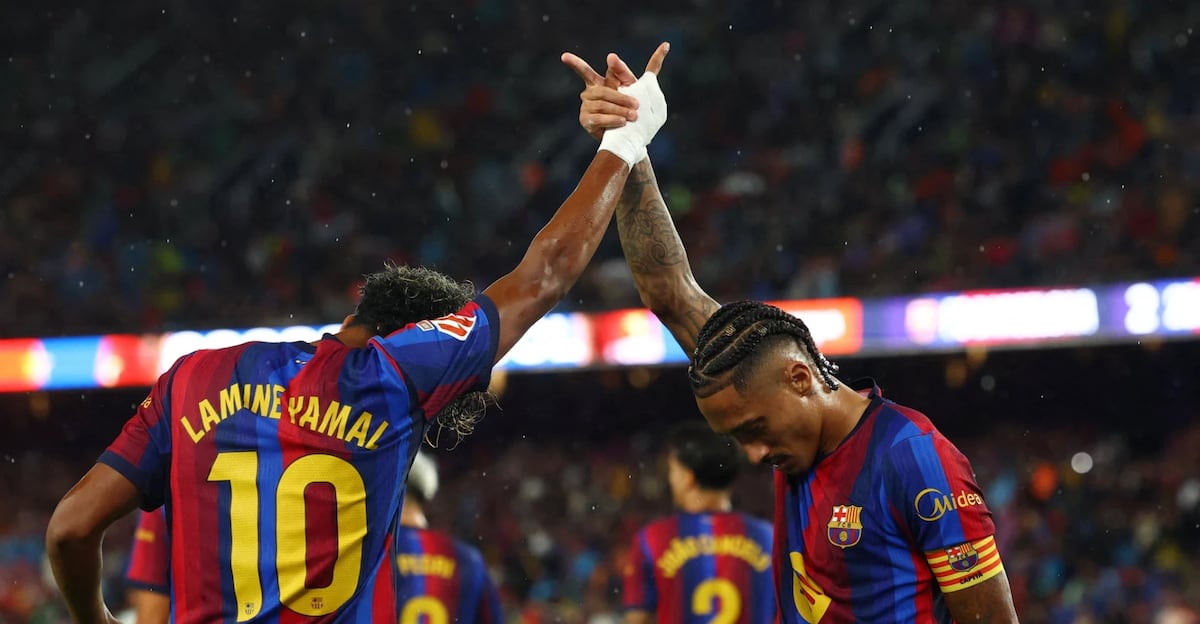 Raphinha está desatado y firma otro hat-trick para tumbar al Sevilla