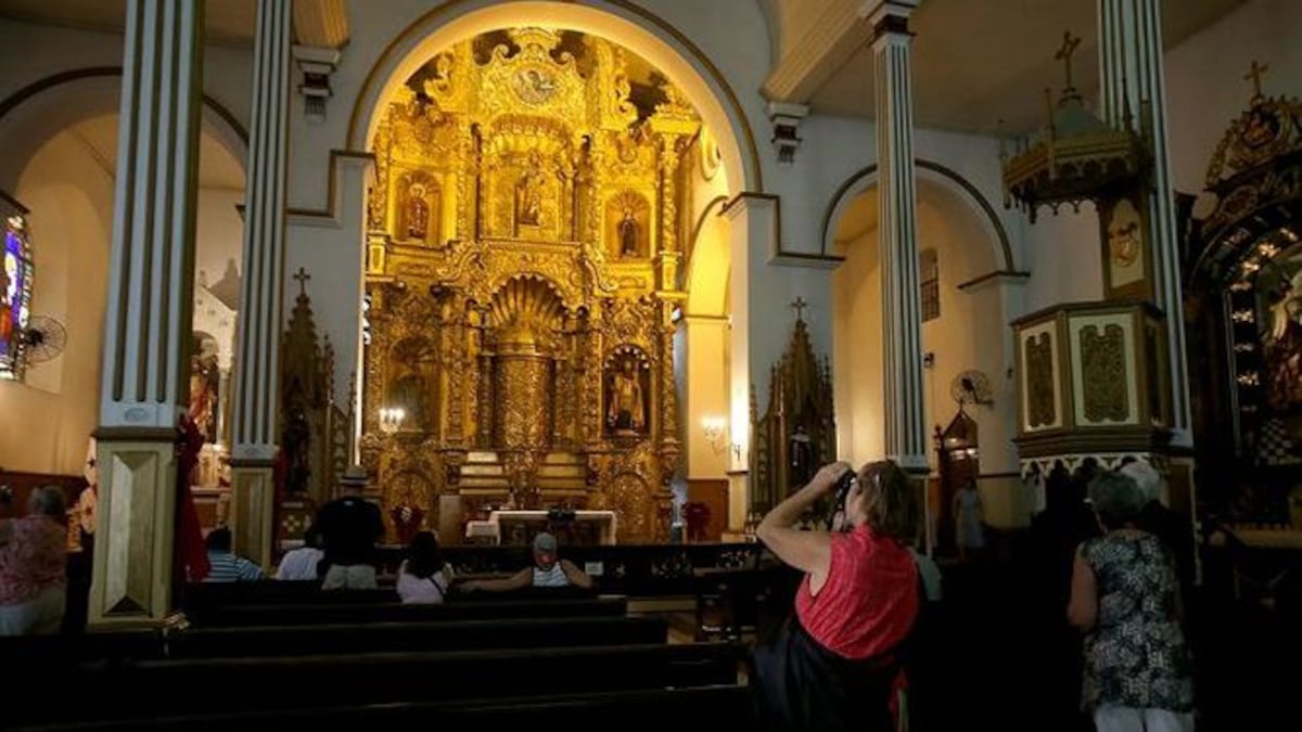 ¡$2 por iglesia en el Casco Antiguo! Cobro simbólico turístico arranca, pero las misas siguen gratis