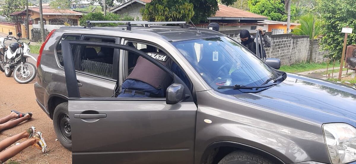 Qué locura. Rompieron la cuarentena absoluta y andaban con chalecos antibalas por Arraiján. Los atrapan