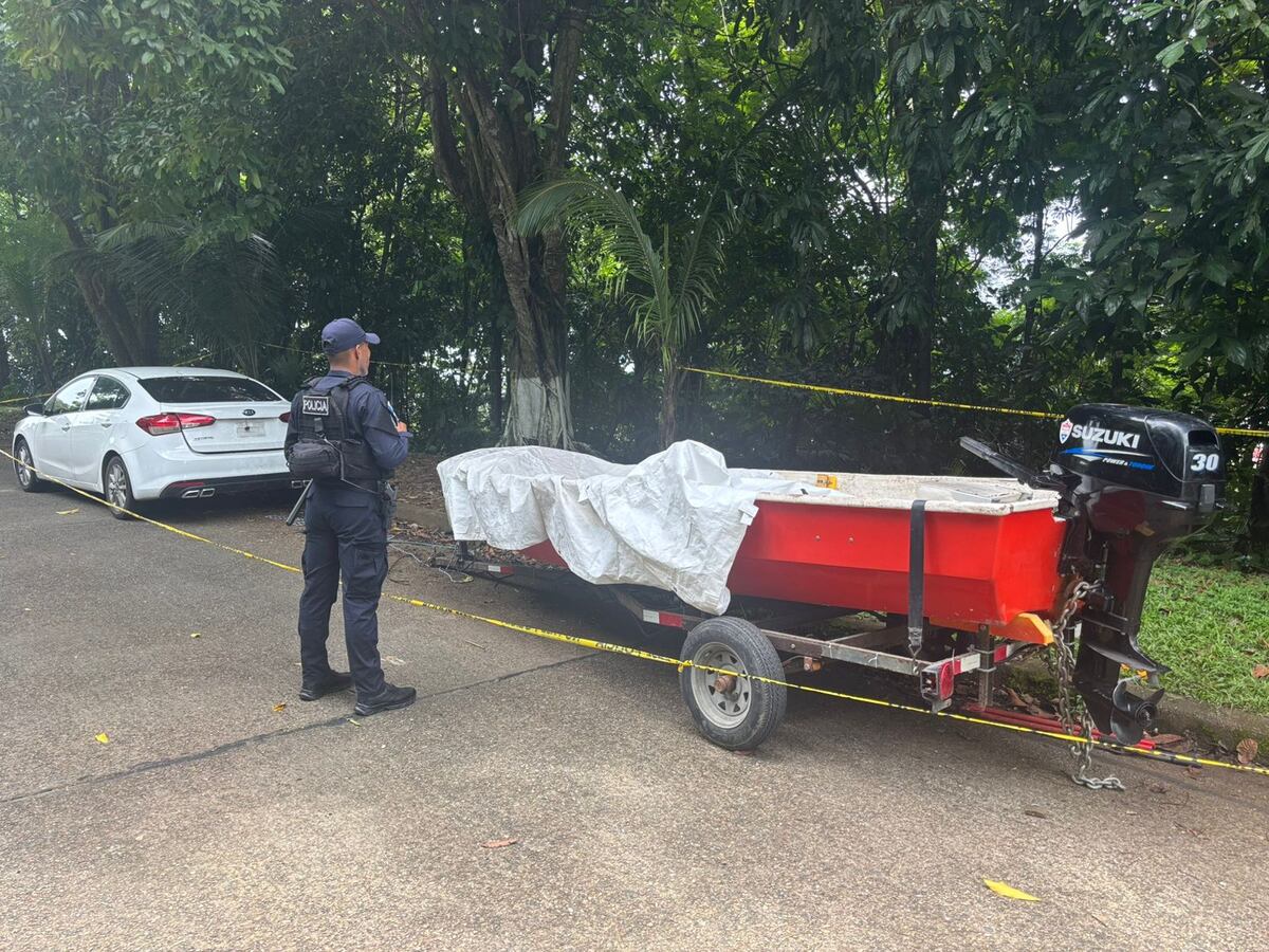 Vecinos y Policía frenan hurto de lancha en la madrugada en Colón