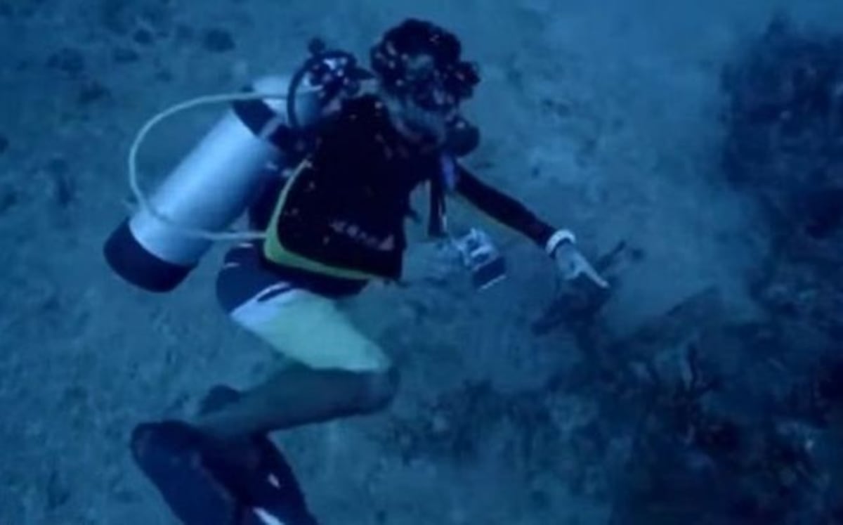 VIDEO| Ex agentes de la CIA hallan narcosubmarino de Pablo Escobar