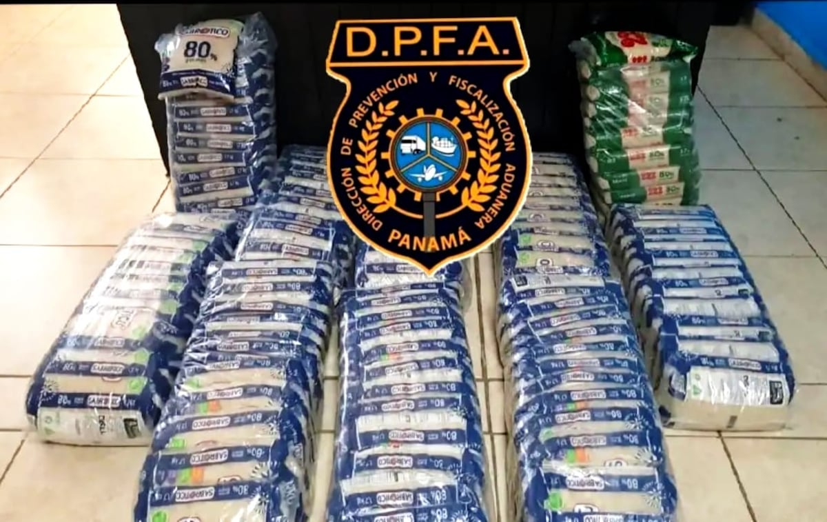 Camioneta cargada de arroz cae en operativo fronterizo