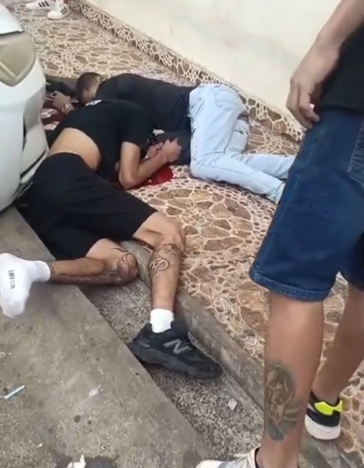 Dos días, tres víctimas en Torrijos Carter: dos hombres llegan al Mercadito Nueva Luna Llena en Curunducito, y terminan muertos