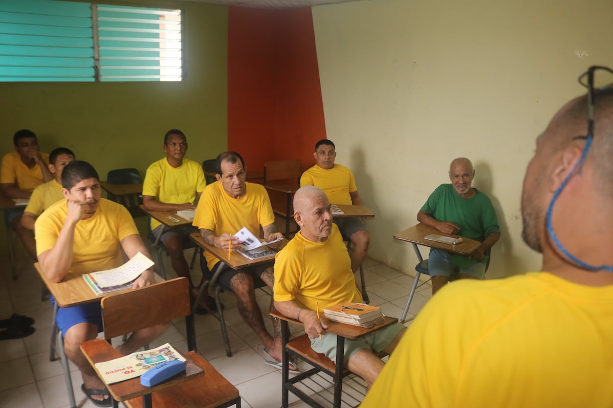 Más de 60 privados de La Joyita aprenden a leer y escribir en programa de alfabetización