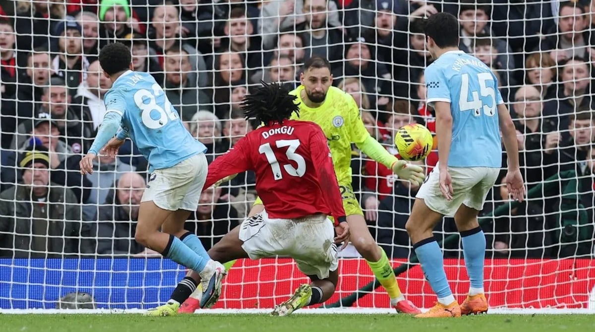 ¡Golpe de autoridad! El United de Carrick le da un golpe mortal al City 