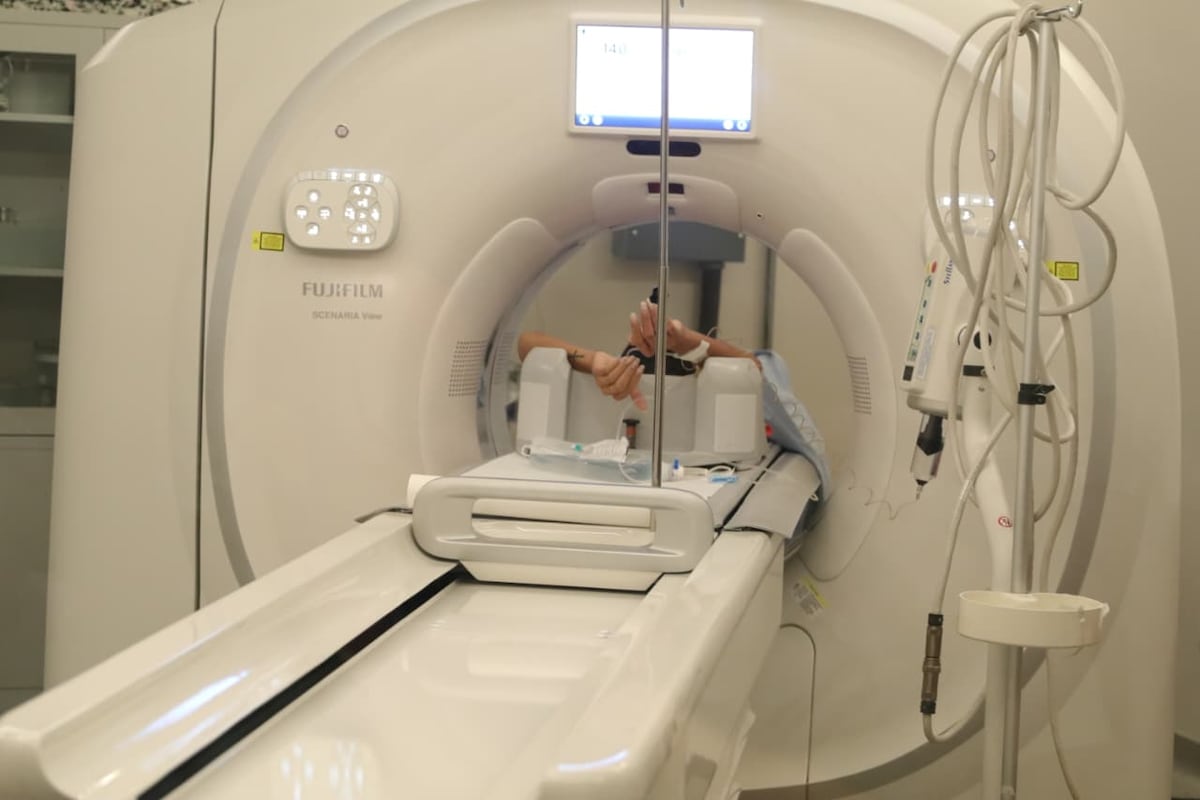 Salud sin rodeos: Hospital Joaquín Pablo Franco Sayas inaugura tomógrafo