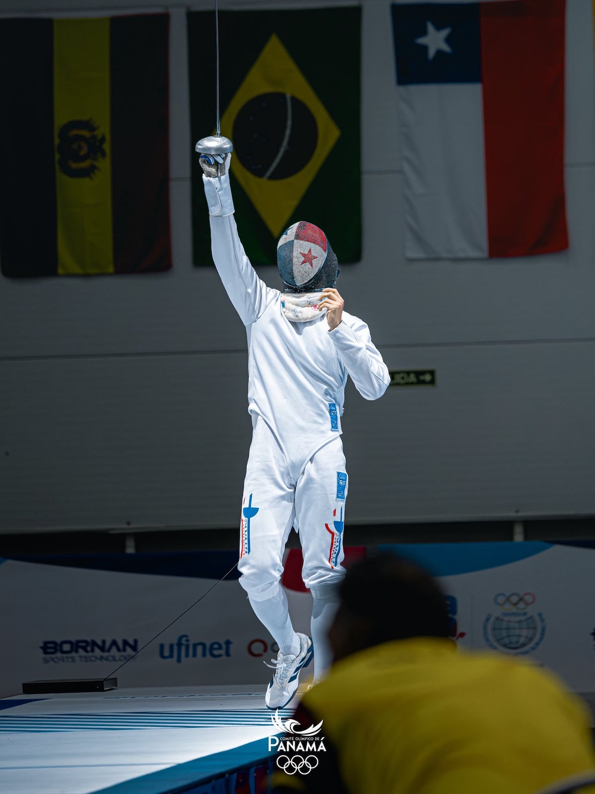 Oro panameño en esgrima confirma hegemonía juvenil regional