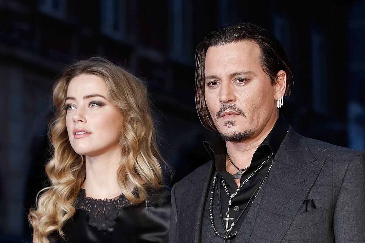 El actor Johnny Depp aseguró que su exesposa le pegó en el rostro