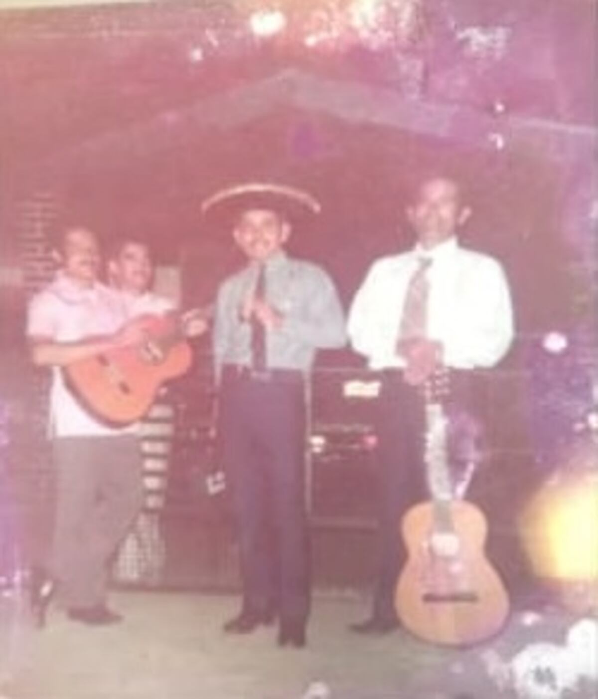 Cantante panameño muere de covid-19. No alcanzó a ponerse la vacuna. Era un padre ejemplar. Mi Diario rinde tributo y exalta a los caídos por el virus