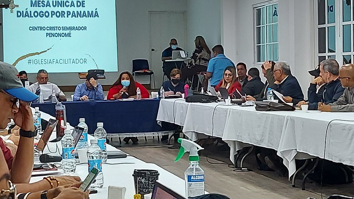 Con aspiraciones de bajar el costo de la electricidad, reinicia la mesa del diálogo 