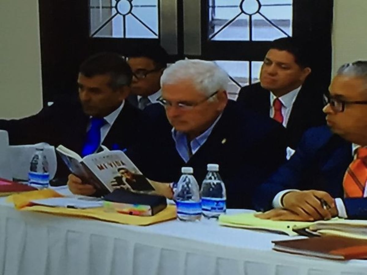 Martinelli pidió disculpas a pinchados.Balbina le recomienda cambiar de abogados