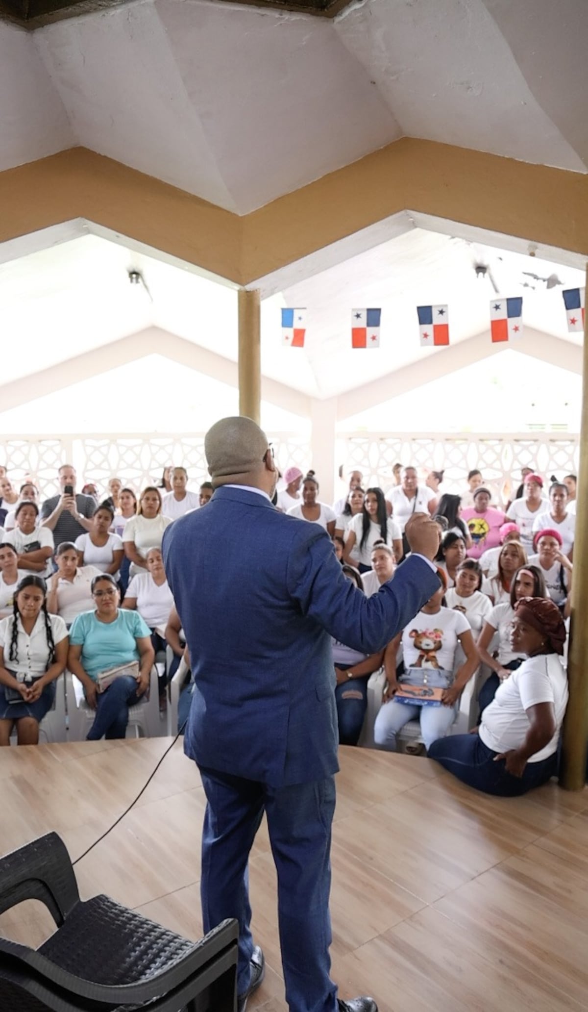 Lilly Goodman mueve corazones en el Cefere